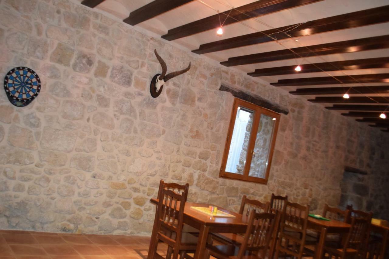 Apartamentos La Muralla Horta de Sant Joan Kültér fotó