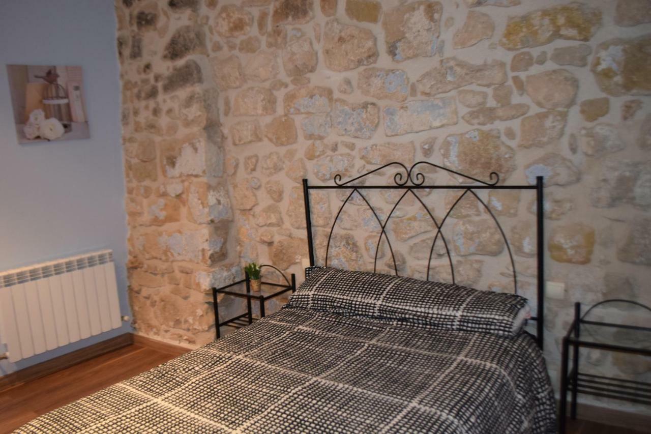 Apartamentos La Muralla Horta de Sant Joan Kültér fotó